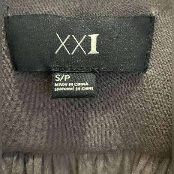 Forever 21 XXI Grey Button Front Vest With Criss Cross Back - Picture 4 of 4